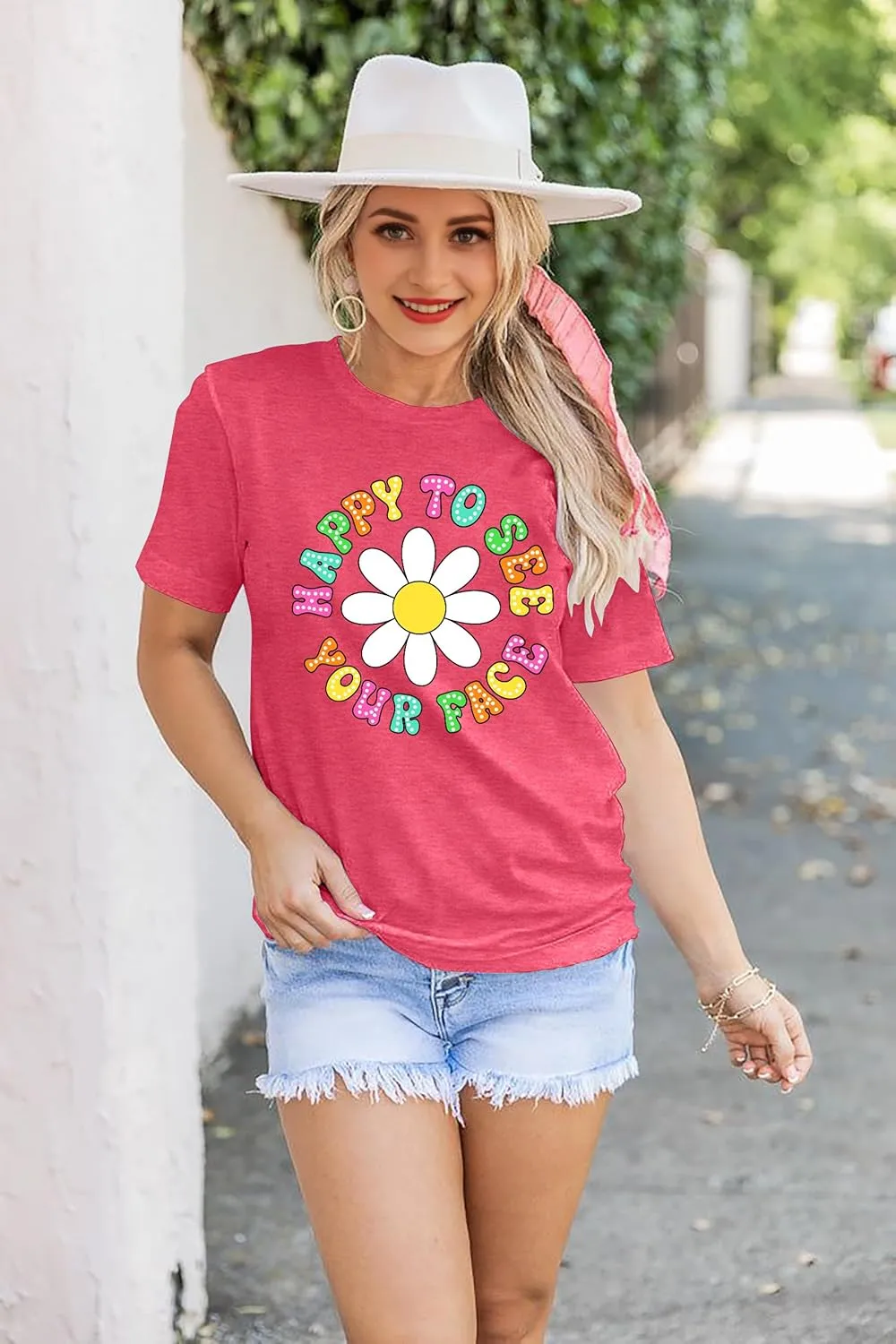 Happy to See Your Face Shirt: Women Funny Teacher T-Shirt First Day of School Shirts Groovy Back to School Tee Top